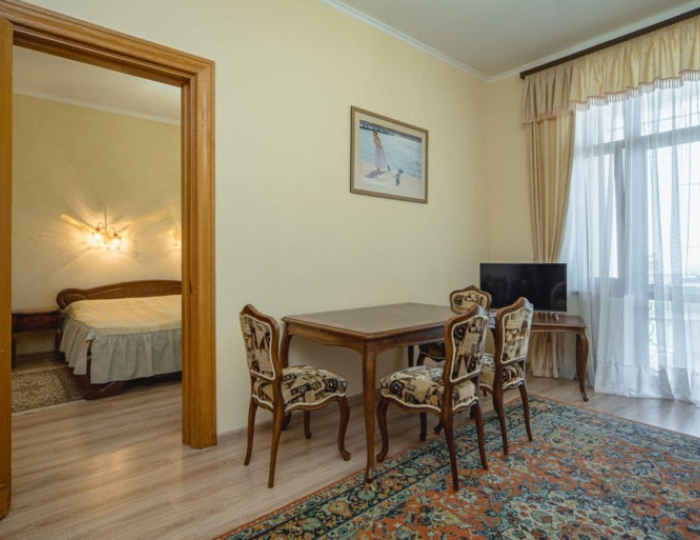 Люкс 2-местный 2-комнатный стандарт корпус 1(парк,скала) - Санаторий «Нижняя Ореанда» Ореанда